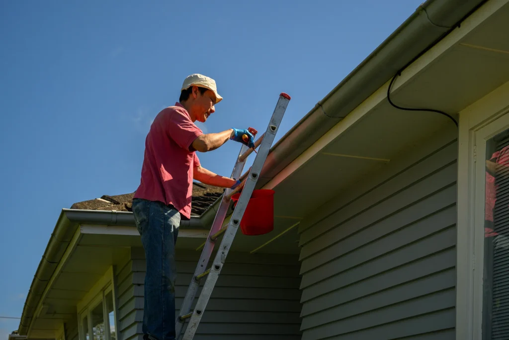 How to Clean Roof Gutters Safely and Effectively